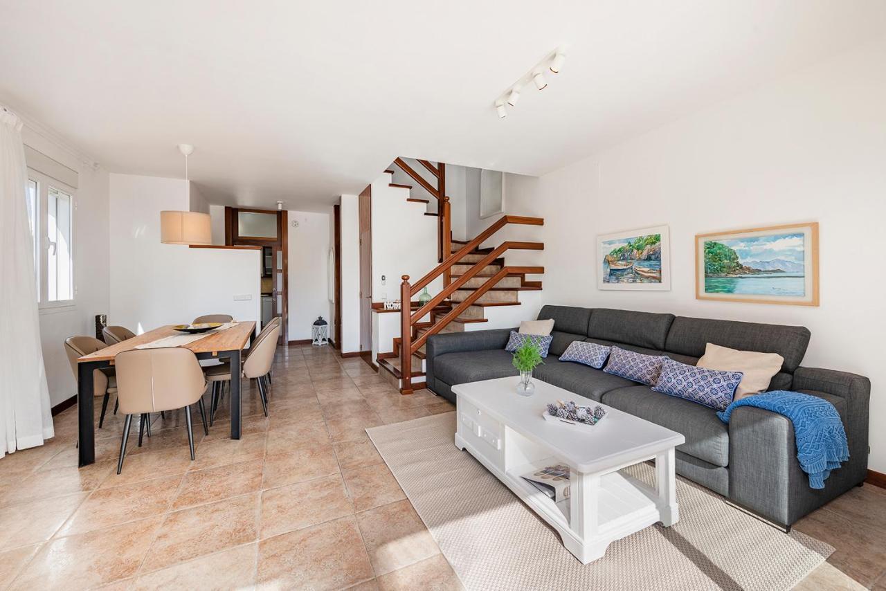 Hébergement de vacances Charming Semi-detached Holiday By The Sea Ii *